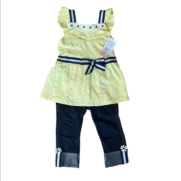 NWT little lass 2 piece capri set. 3T